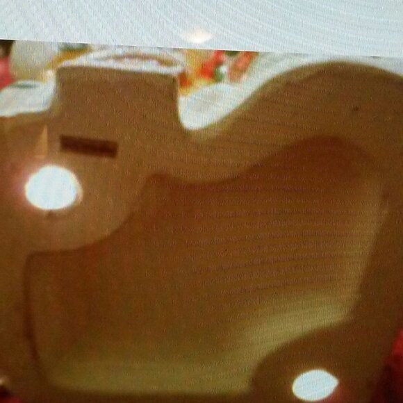 Ceramic Christmas. House with Light  6" x 6" x 5" lightly Used.Perfect Condition - Picture 6 of 6